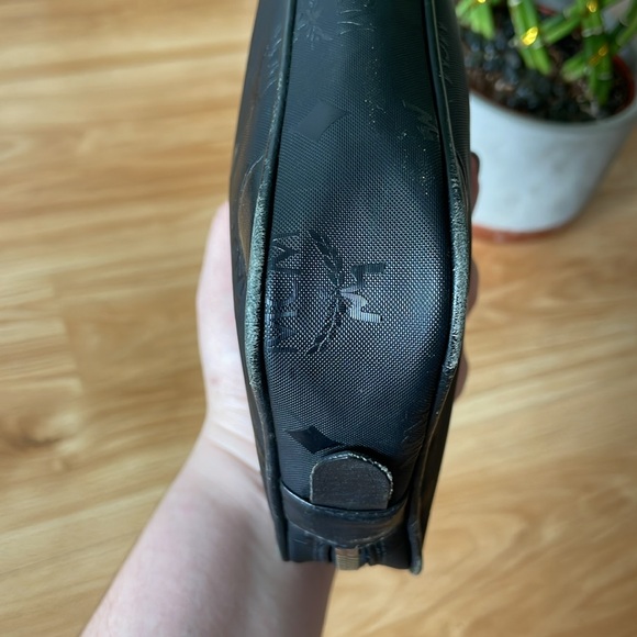 ⚡️MCM⚡️ Visetos vintage black clutch/pouch/everyday bag (wristlet no strap) - Picture 6 of 16